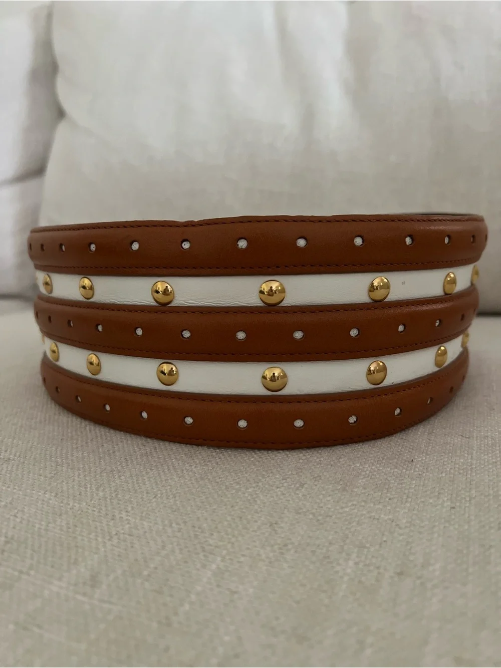 Stunning Oscar de la Renta Italian Leather Triple Buckle Studded Belt Tan XS